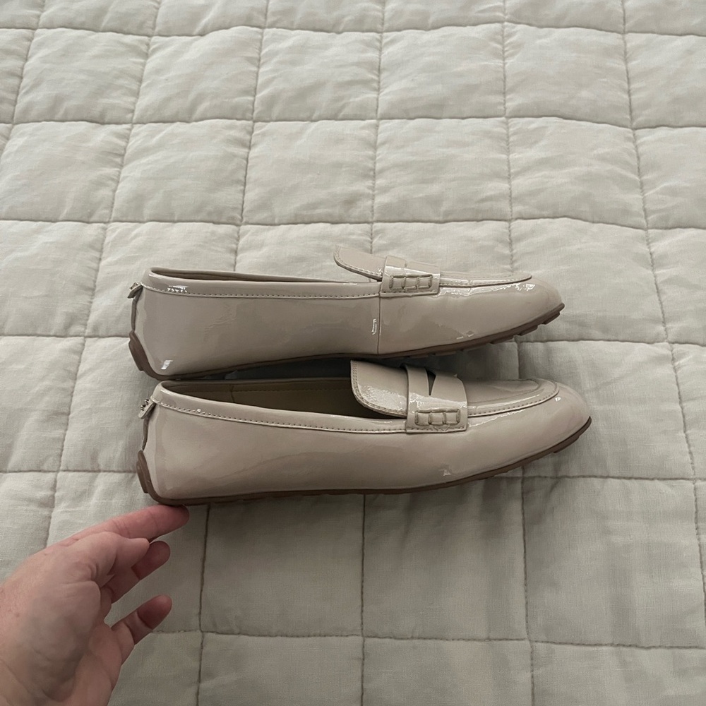 Like new Sam Edelman Tucker Loafers - Picture 5 of 10
